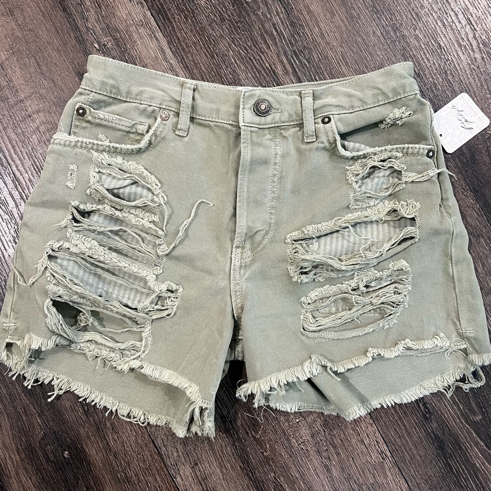 WE THE FREE DISTRESSED SHORTS